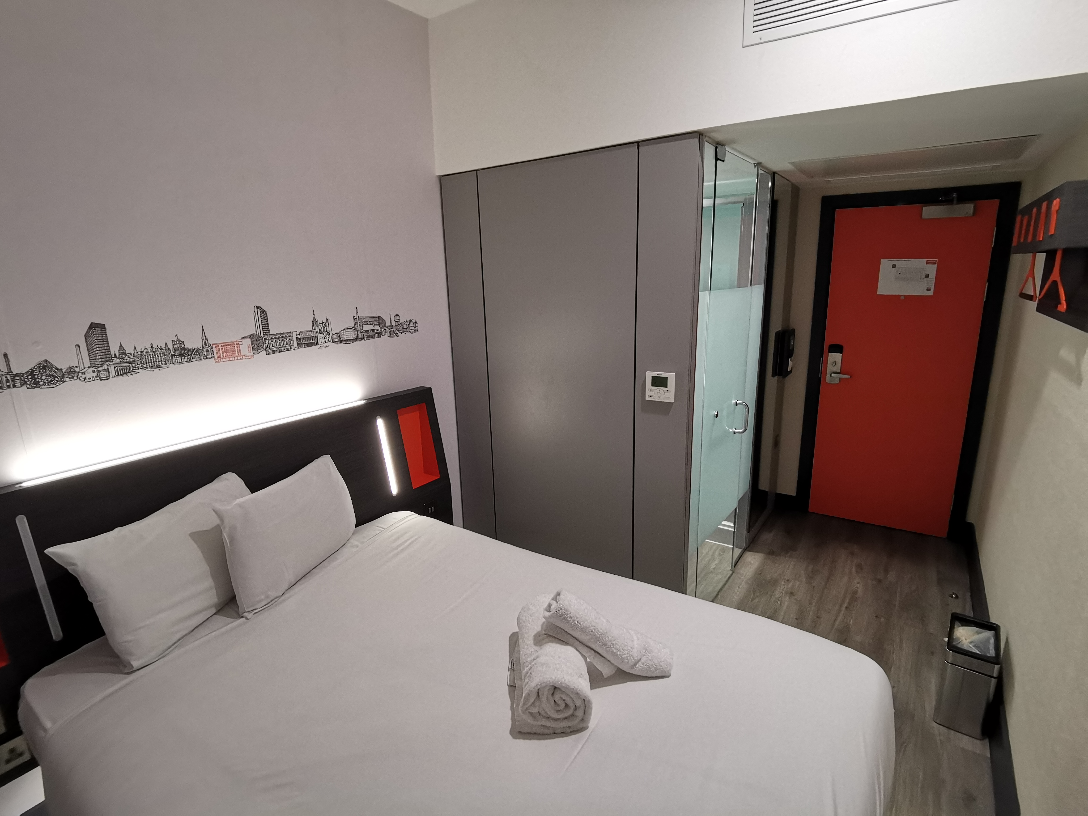 Cheap Hotel In Sheffield 71 High Street S1 2gd Easyhotel